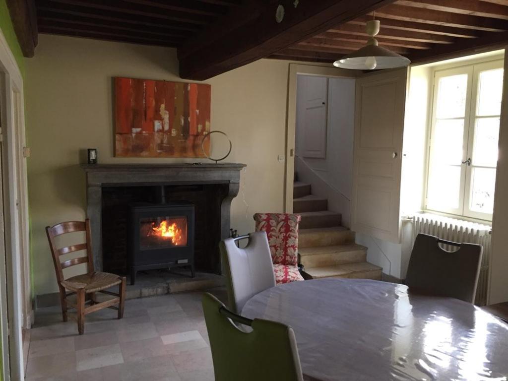 L' Huis-Au-Tilleul Quarré-les-Tombes Exteriér fotografie